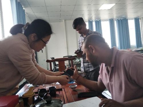 最新の企業ニュースについて アンモル・クマール氏 濡れた拭き機の訪問