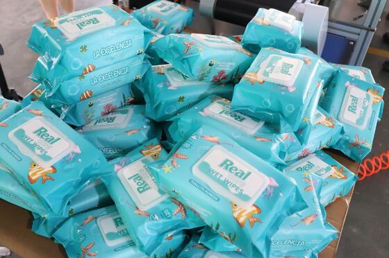 Good price 多機能湿拭きパック機 柔軟性を確保する様々なパッケージ材料とサイズに適しています オンライン